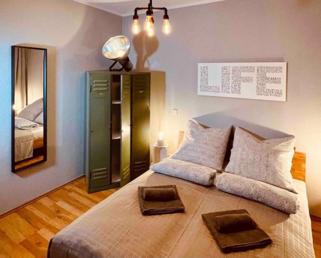 Edle Ferienwohnung - Industrial Style Dresda Esterno foto